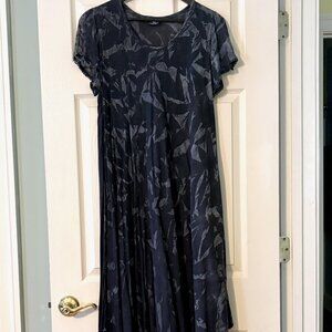 Advance Black & Gray Batik Rayon Midi/Maxi Dress   Free Size